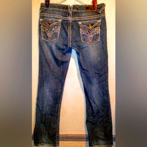 Women's Vigoss Size 15/33 Bootcut Jeans with Rhinestones on back pockets - Picture 6 of 13